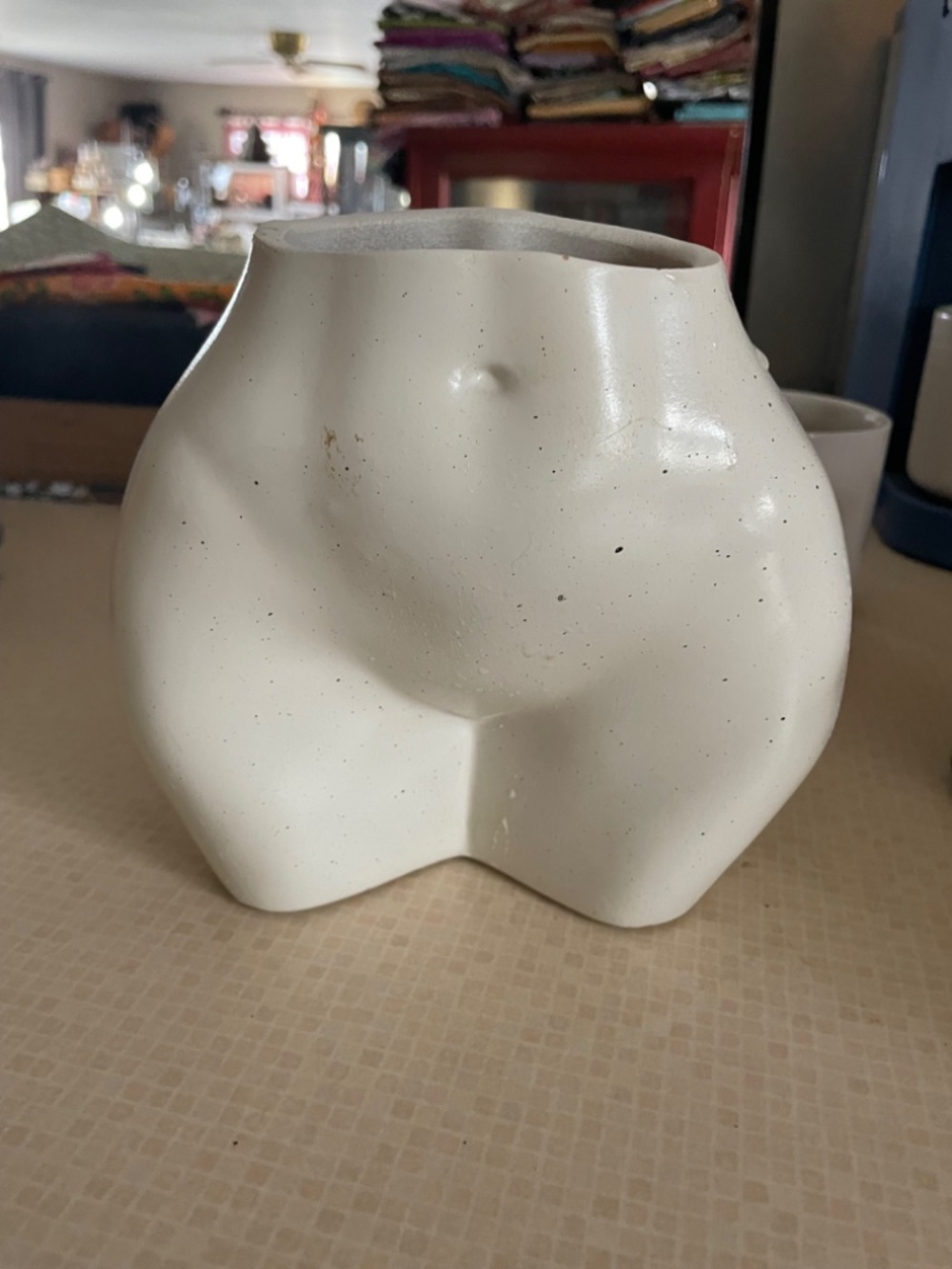 White vases/decor - Picture 4 of 5